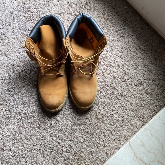 Used Timberlands - Picture 2 of 11